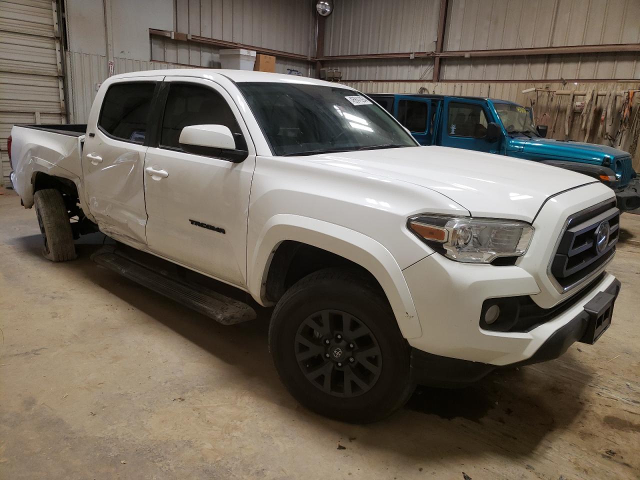 Photo 3 VIN: 5TFAZ5CN6MX099659 - TOYOTA TACOMA 