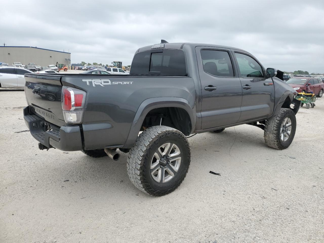 Photo 2 VIN: 5TFAZ5CN7HX040741 - TOYOTA TACOMA 