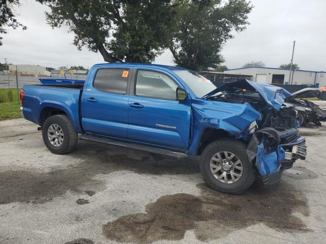 Photo 3 VIN: 5TFAZ5CN7JX058484 - TOYOTA TACOMA DOU 