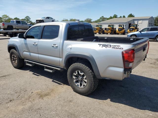 Photo 1 VIN: 5TFAZ5CN7JX059585 - TOYOTA TACOMA DOU 