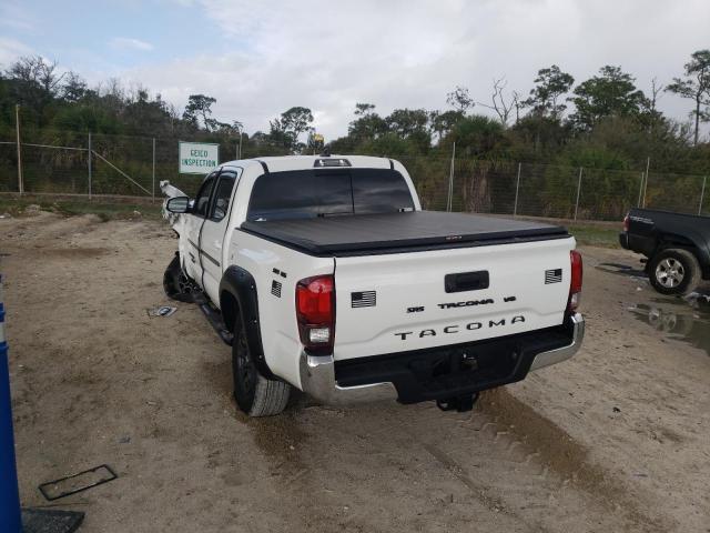 Photo 2 VIN: 5TFAZ5CN7JX070201 - TOYOTA TACOMA DOU 