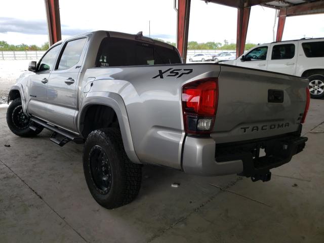 Photo 2 VIN: 5TFAZ5CN7KX080471 - TOYOTA TACOMA DOU 