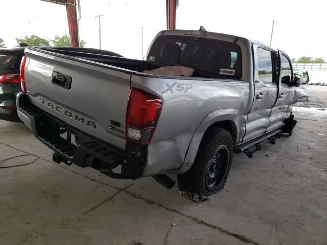 Photo 3 VIN: 5TFAZ5CN7KX080471 - TOYOTA TACOMA DOU 