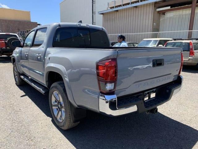 Photo 3 VIN: 5TFAZ5CN7KX083175 - TOYOTA TACOMA DOU 