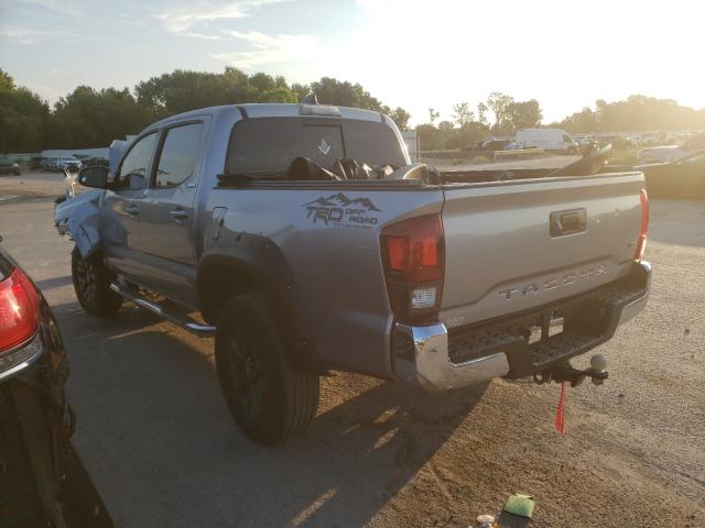 Photo 2 VIN: 5TFAZ5CN7MX100270 - TOYOTA TACOMA DOU 