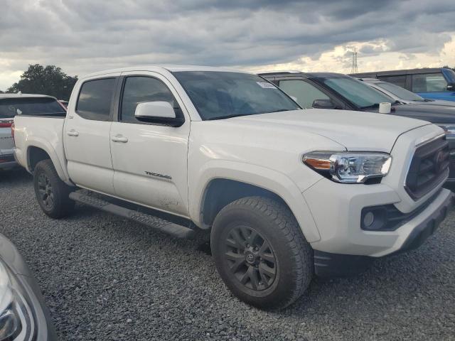 Photo 3 VIN: 5TFAZ5CN7MX107302 - TOYOTA TACOMA DOU 