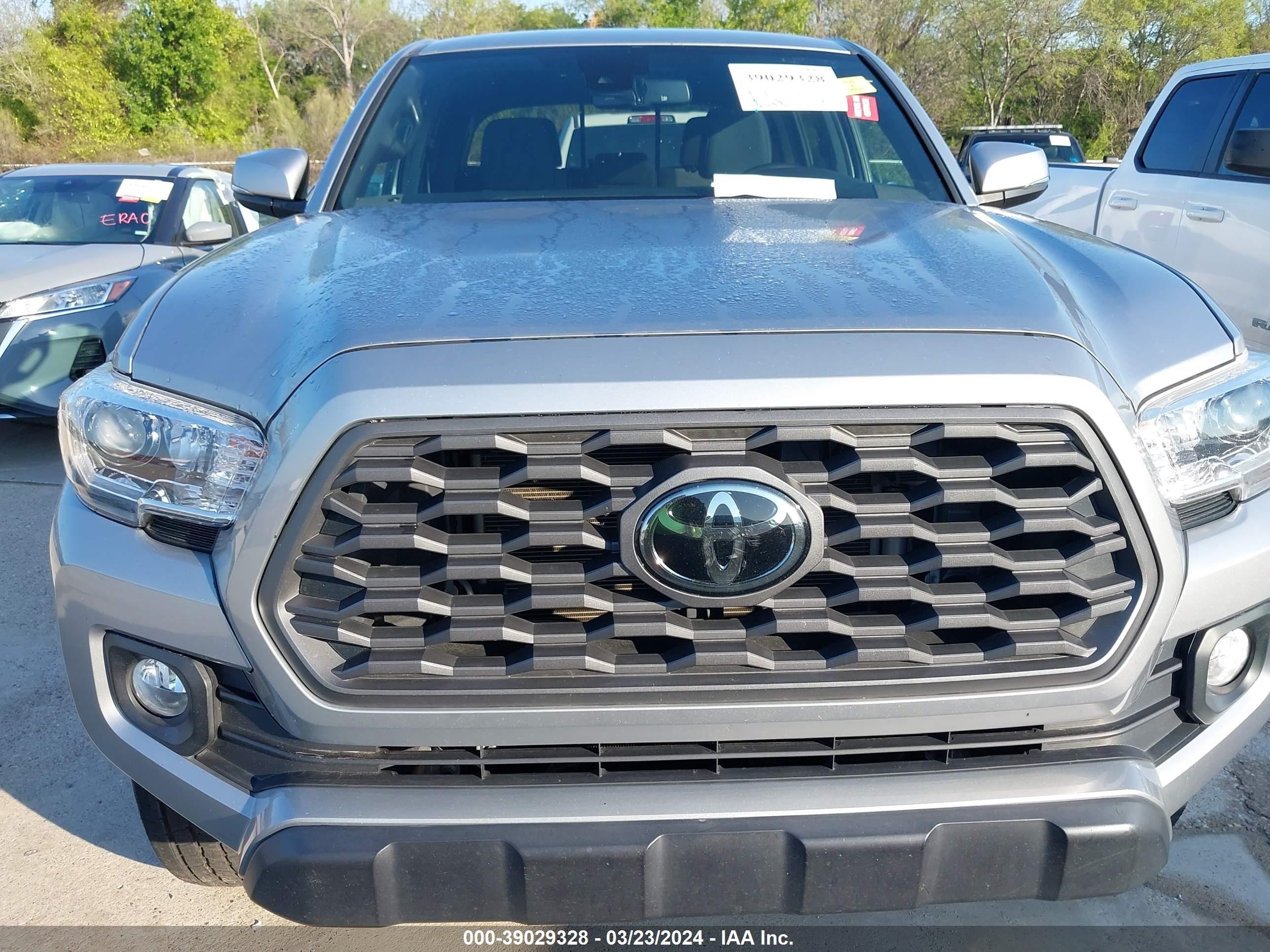 Photo 5 VIN: 5TFAZ5CN7MX109924 - TOYOTA TACOMA 