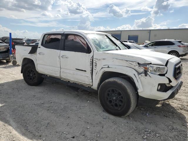 Photo 3 VIN: 5TFAZ5CN7MX110183 - TOYOTA TACOMA DOU 