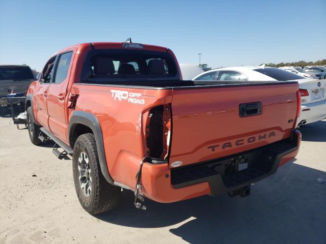 Photo 2 VIN: 5TFAZ5CN8JX057473 - TOYOTA TACOMA DOU 