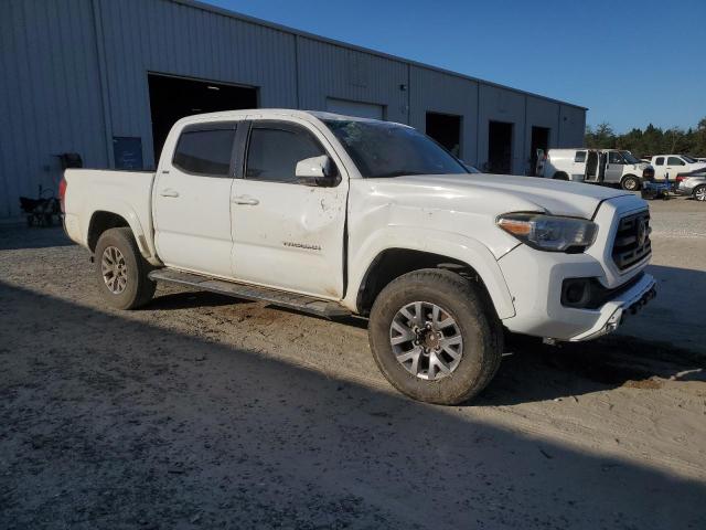 Photo 3 VIN: 5TFAZ5CN8JX067548 - TOYOTA TACOMA DOU 