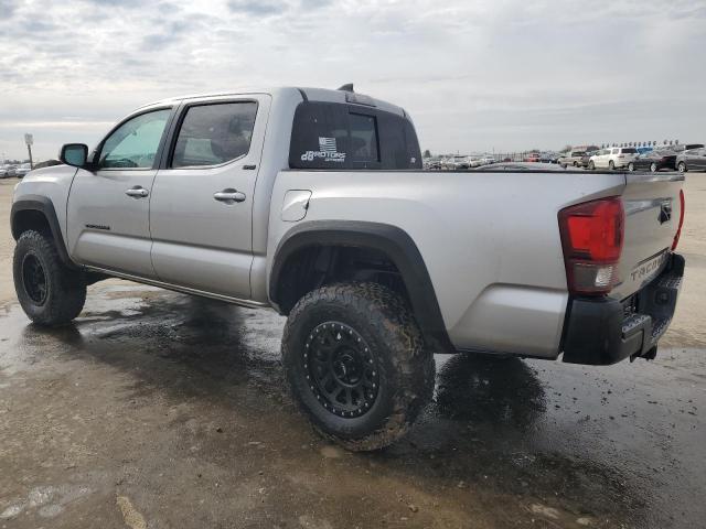 Photo 1 VIN: 5TFAZ5CN8JX070983 - TOYOTA TACOMA 