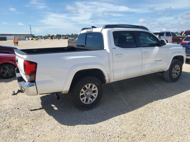 Photo 2 VIN: 5TFAZ5CN8JX071308 - TOYOTA TACOMA DOU 