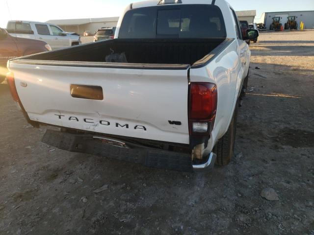 Photo 8 VIN: 5TFAZ5CN8KX077921 - TOYOTA TACOMA DOU 