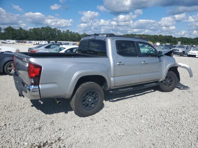 Photo 2 VIN: 5TFAZ5CN8MX098027 - TOYOTA TACOMA DOU 