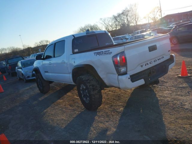 Photo 2 VIN: 5TFAZ5CN8MX098643 - TOYOTA TACOMA 