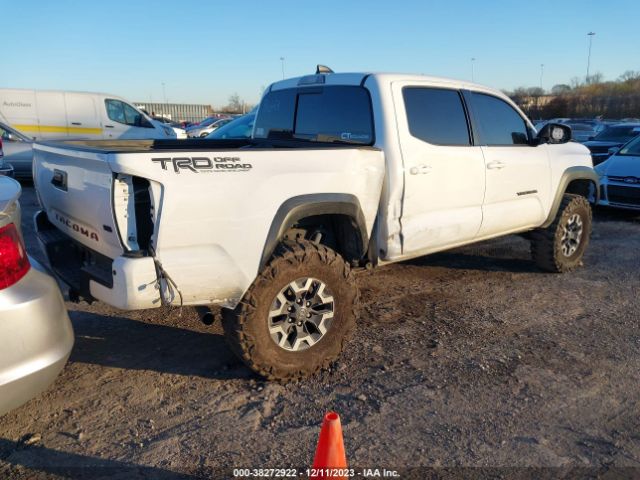 Photo 3 VIN: 5TFAZ5CN8MX098643 - TOYOTA TACOMA 