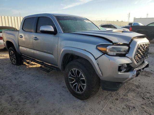 Photo 3 VIN: 5TFAZ5CN8MX104828 - TOYOTA TACOMA 