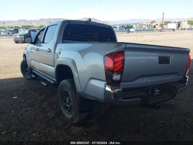 Photo 2 VIN: 5TFAZ5CN8MX113416 - TOYOTA TACOMA DOU 