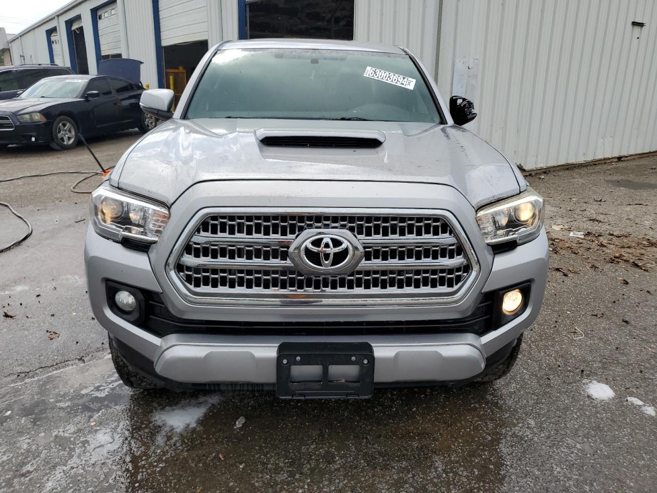 Photo 12 VIN: 5TFAZ5CN9GX013149 - TOYOTA TACOMA 