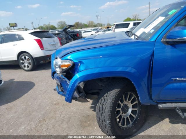 Photo 5 VIN: 5TFAZ5CN9HX051062 - TOYOTA TACOMA 