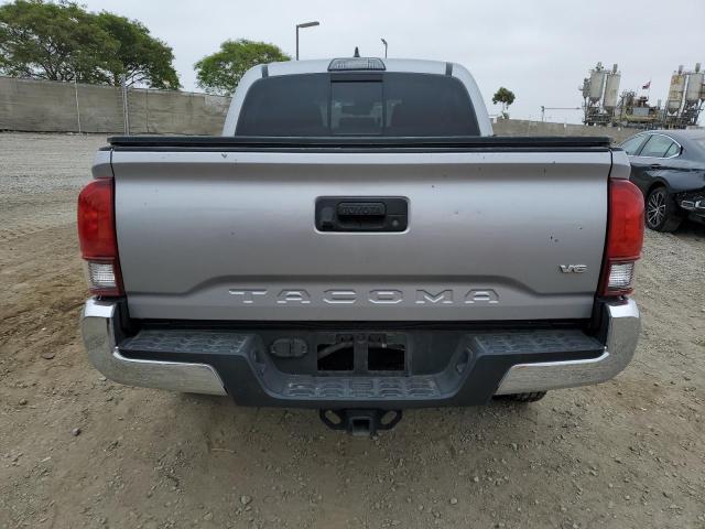 Photo 5 VIN: 5TFAZ5CN9JX056137 - TOYOTA TACOMA DOU 