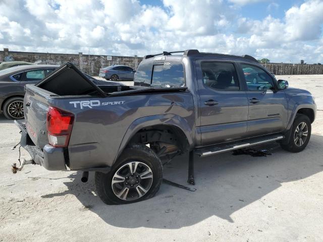 Photo 2 VIN: 5TFAZ5CN9JX056865 - TOYOTA TACOMA DOU 