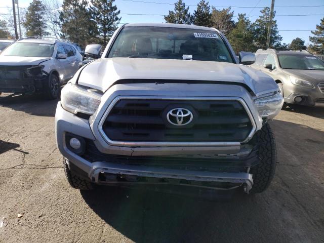 Photo 4 VIN: 5TFAZ5CNXGX010809 - TOYOTA TACOMA DOU 