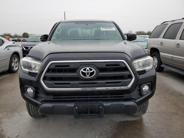 Photo 4 VIN: 5TFAZ5CNXHX038708 - TOYOTA TACOMA DOU 