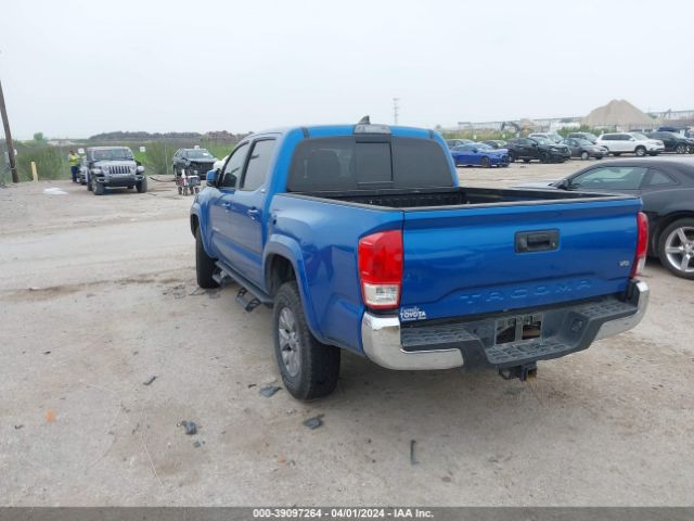 Photo 2 VIN: 5TFAZ5CNXJX065705 - TOYOTA TACOMA 