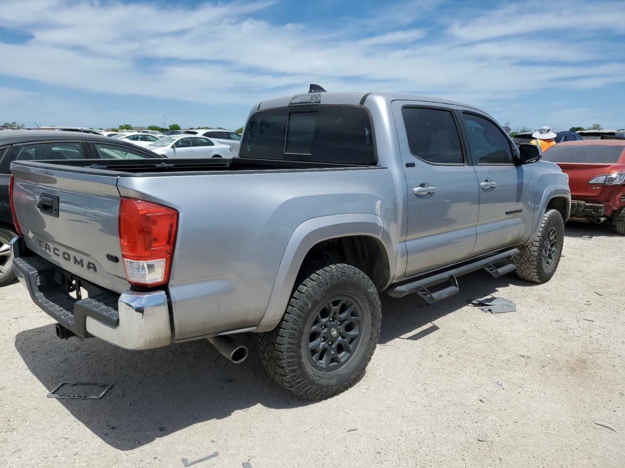 Photo 2 VIN: 5TFAZ5CNXMX104412 - TOYOTA TACOMA 