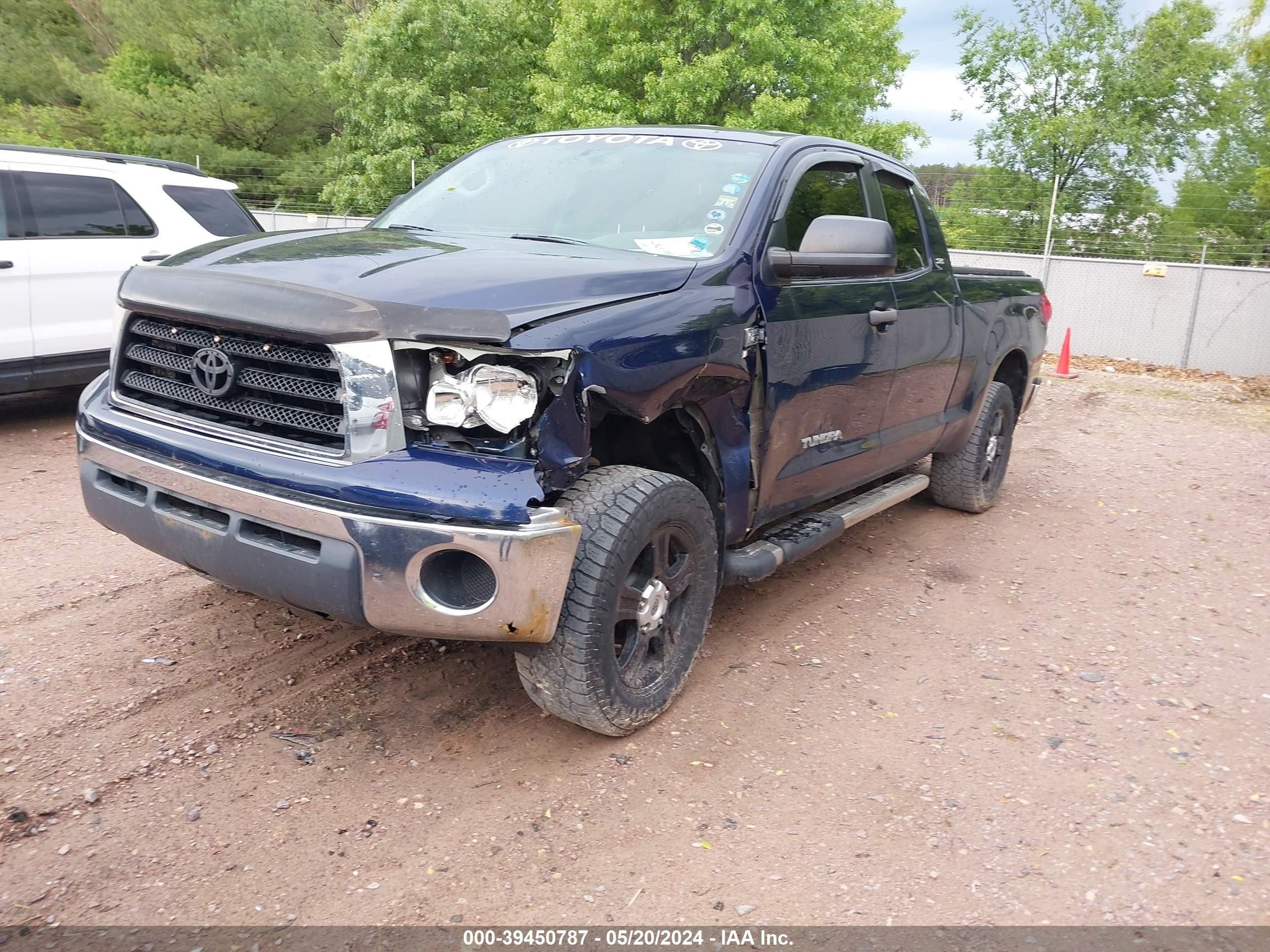 Photo 1 VIN: 5TFBT54108X010529 - TOYOTA TUNDRA 