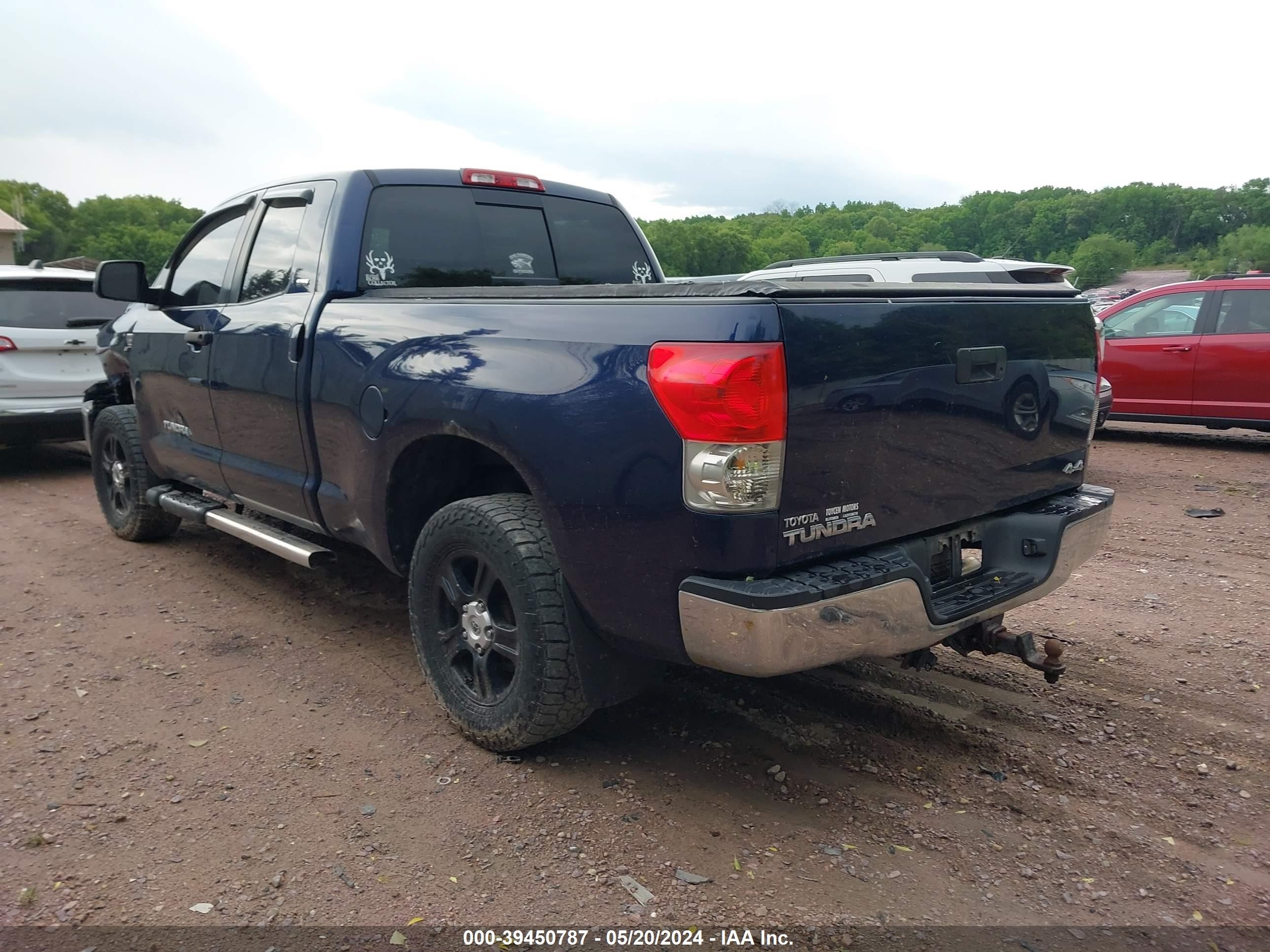 Photo 2 VIN: 5TFBT54108X010529 - TOYOTA TUNDRA 