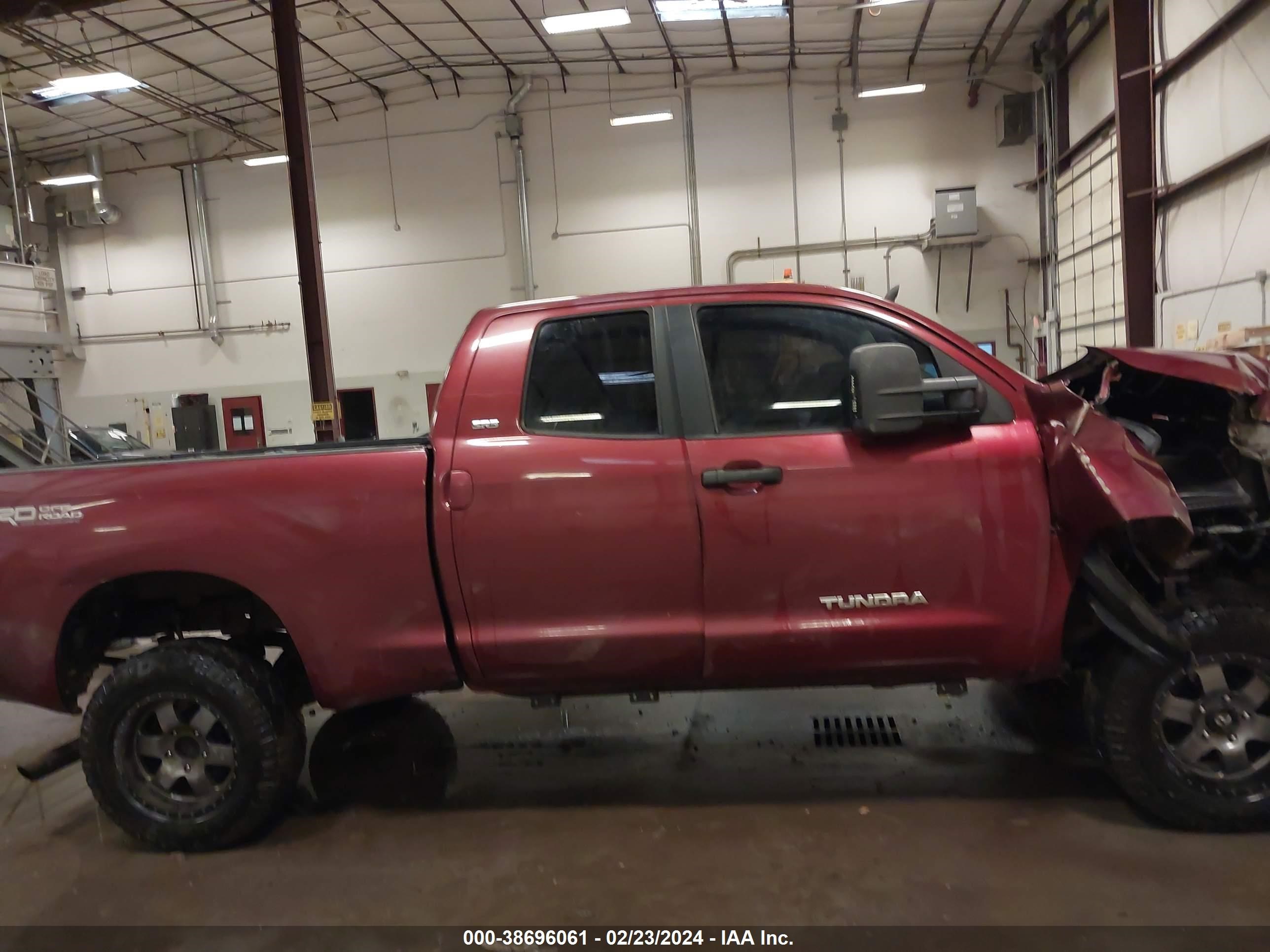 Photo 12 VIN: 5TFBT54197X008910 - TOYOTA TUNDRA 