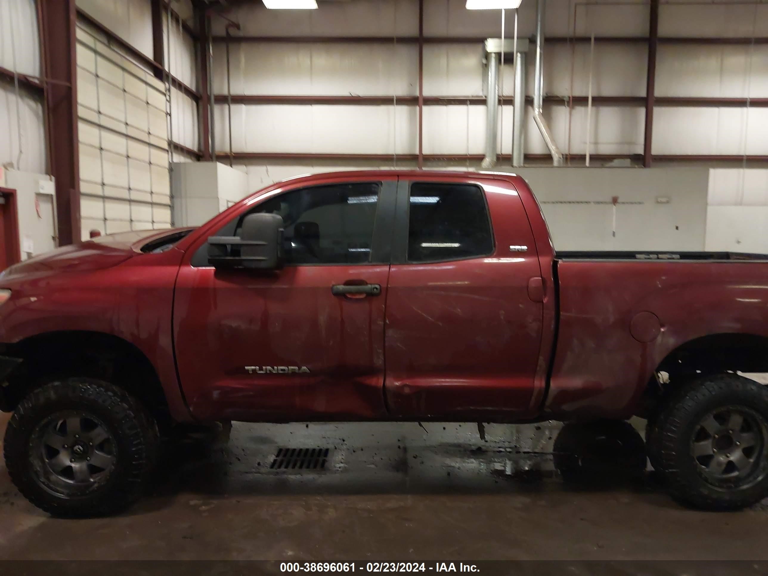 Photo 13 VIN: 5TFBT54197X008910 - TOYOTA TUNDRA 