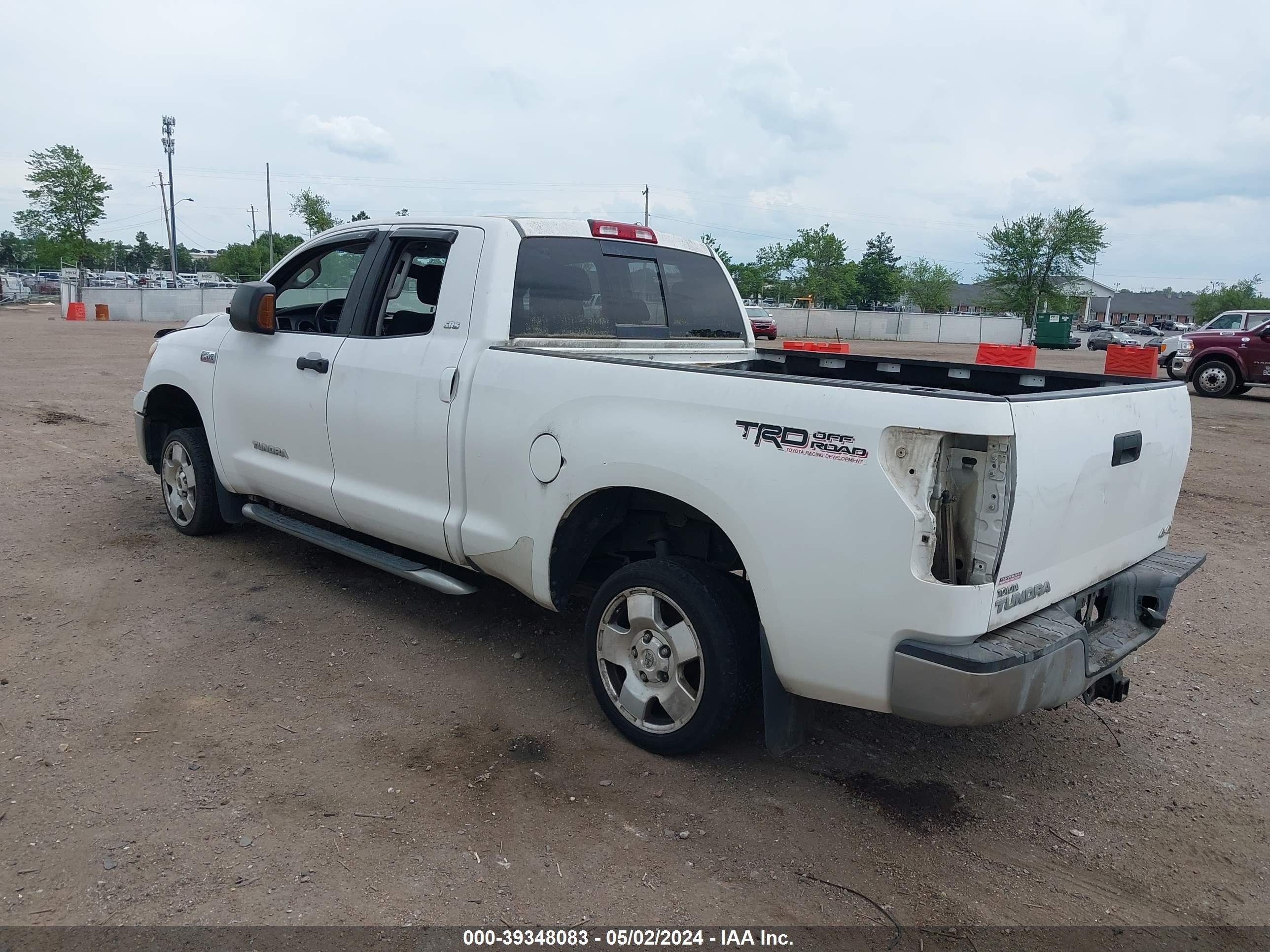 Photo 2 VIN: 5TFBV54107X008594 - TOYOTA TUNDRA 