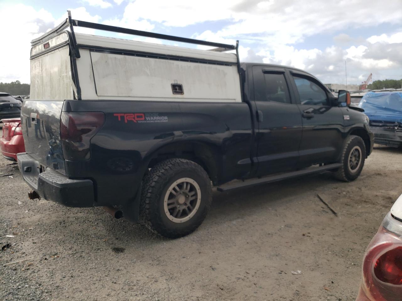 Photo 2 VIN: 5TFBV54109X087686 - TOYOTA TUNDRA 