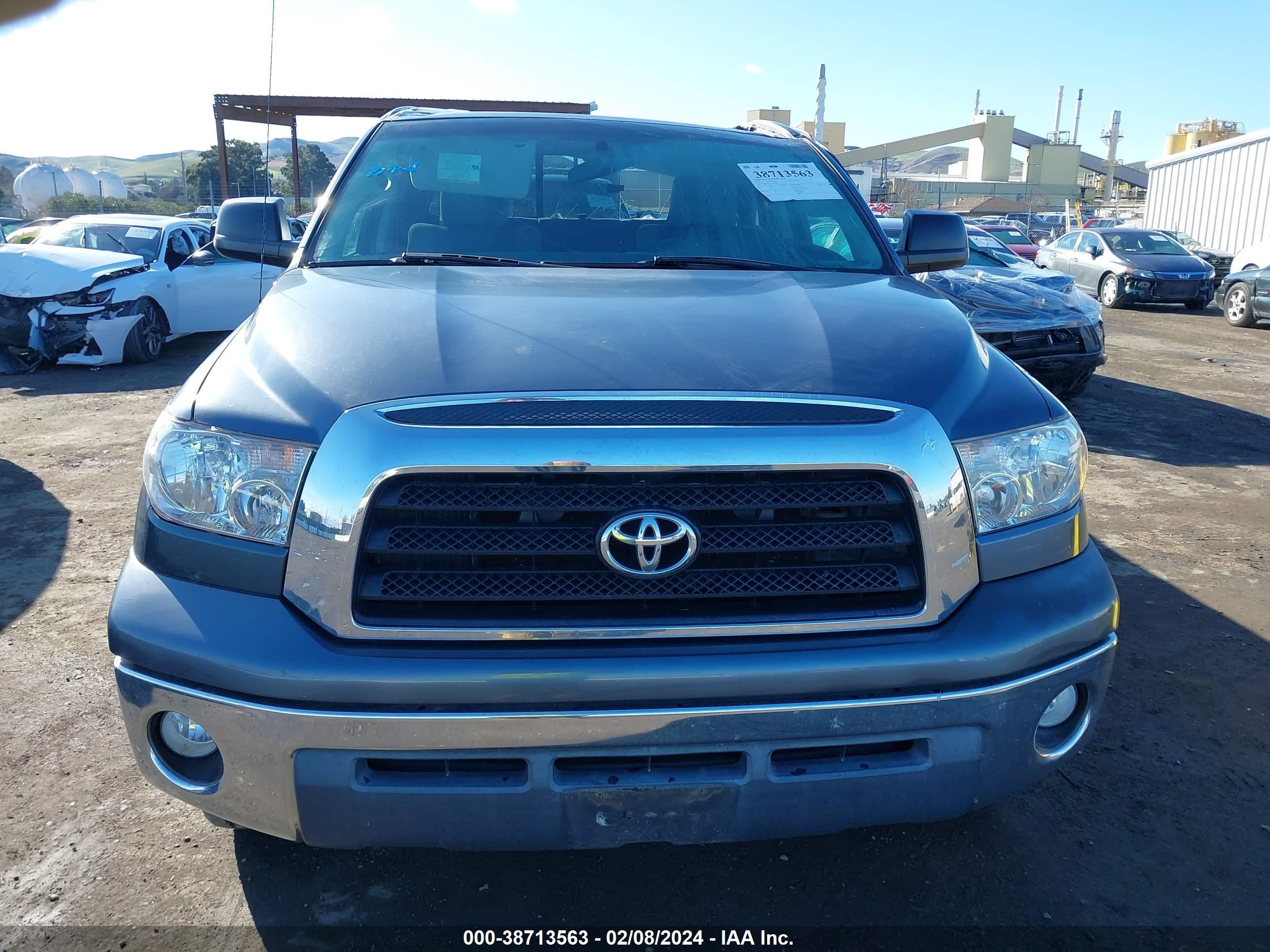 Photo 11 VIN: 5TFBV54117X030782 - TOYOTA TUNDRA 