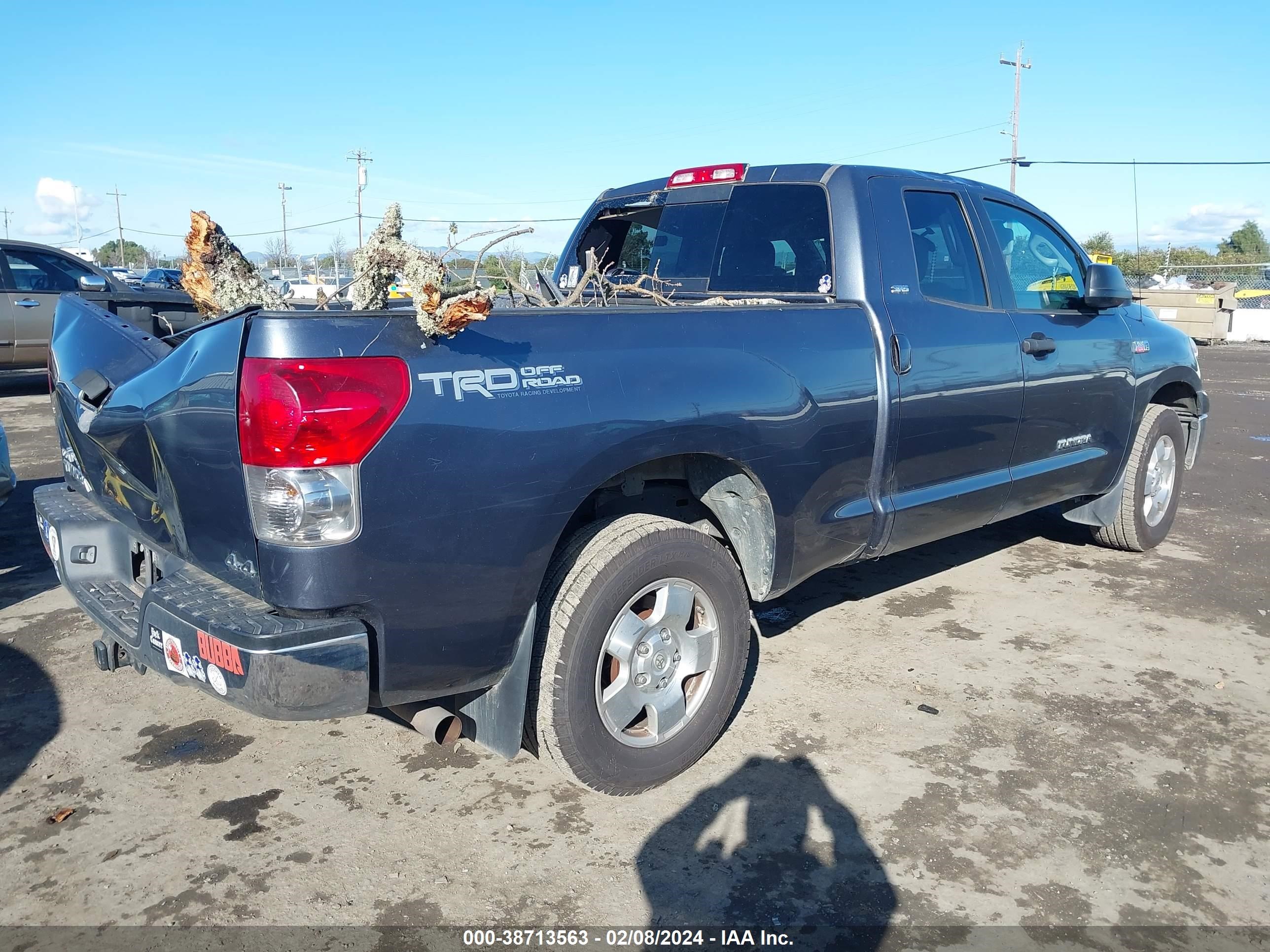 Photo 3 VIN: 5TFBV54117X030782 - TOYOTA TUNDRA 