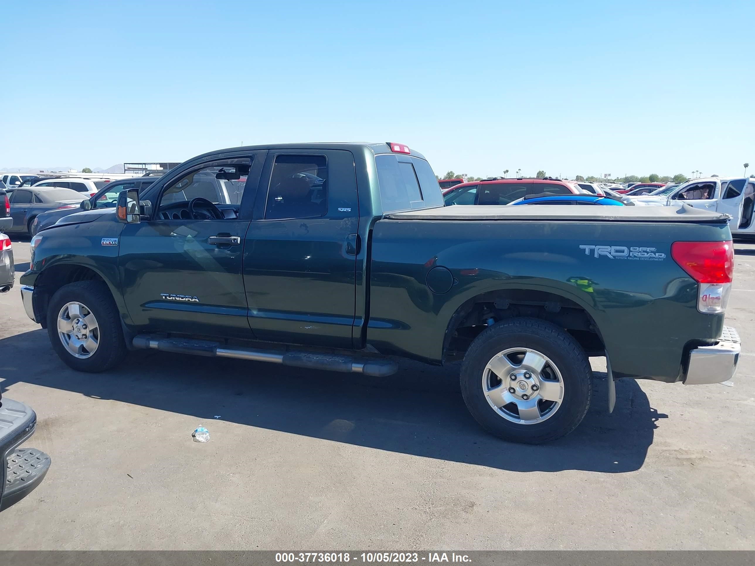 Photo 13 VIN: 5TFBV54118X048958 - TOYOTA TUNDRA 