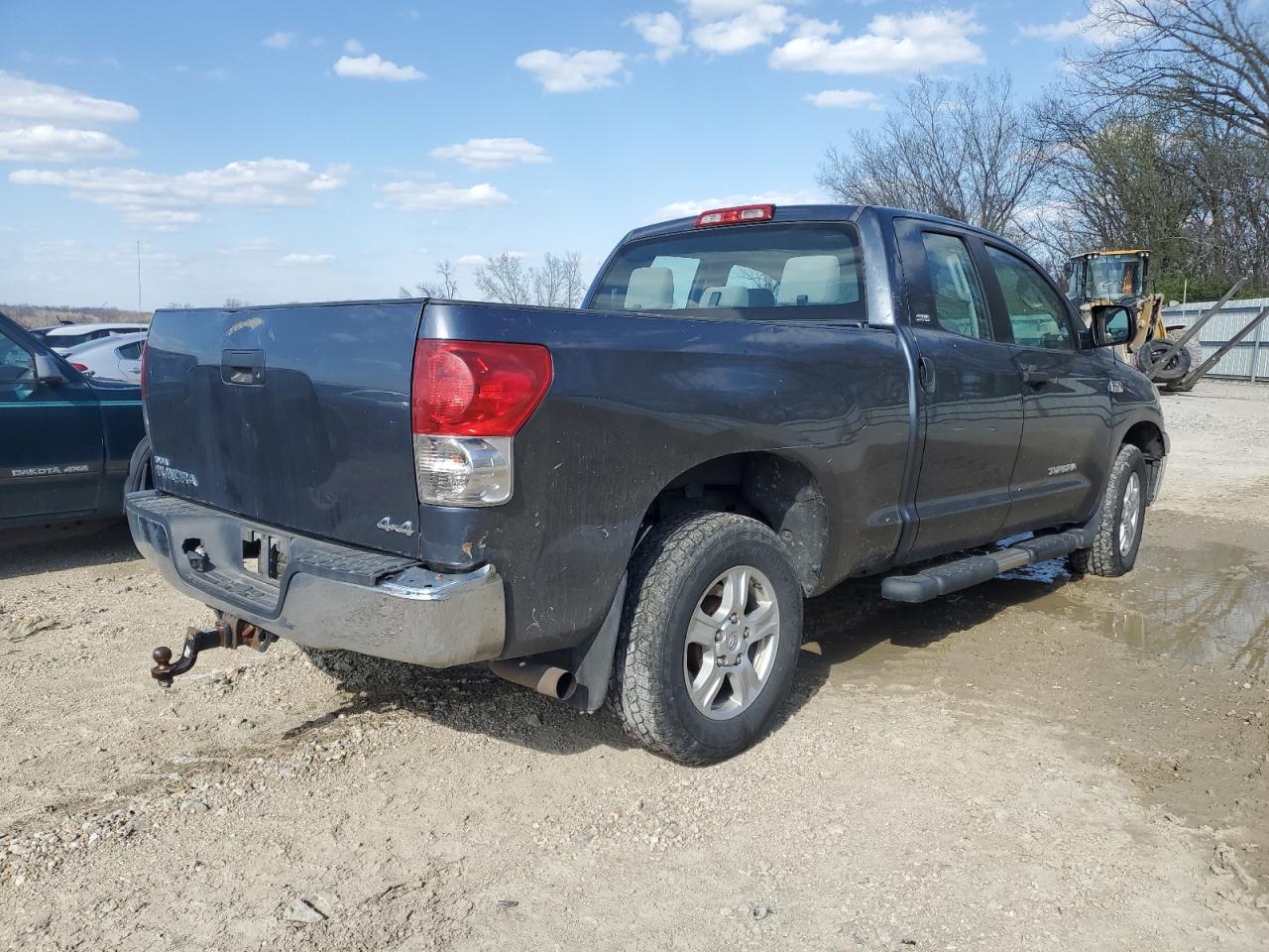 Photo 2 VIN: 5TFBV54147X006380 - TOYOTA TUNDRA 