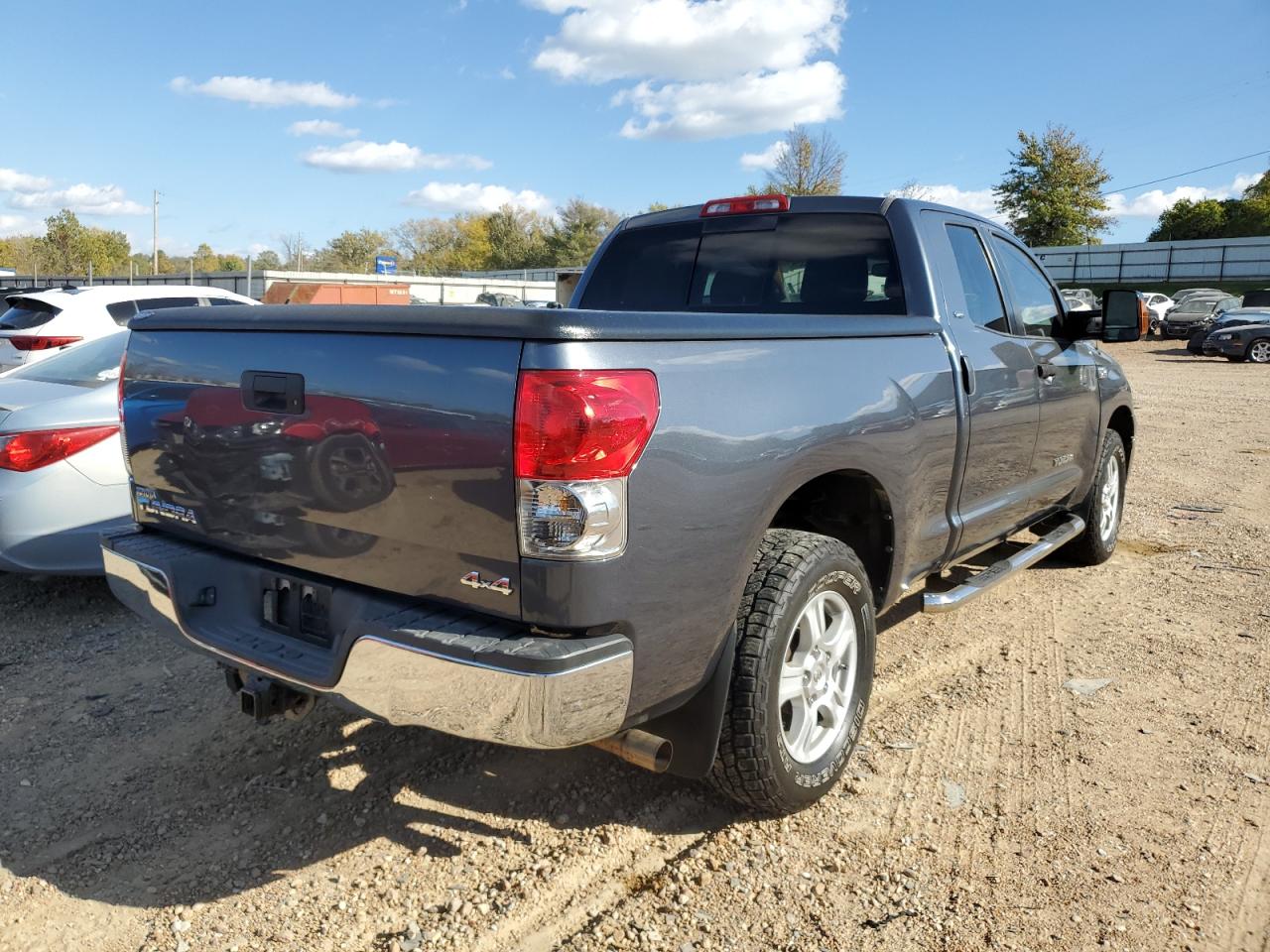 Photo 2 VIN: 5TFBV54147X012079 - TOYOTA TUNDRA 