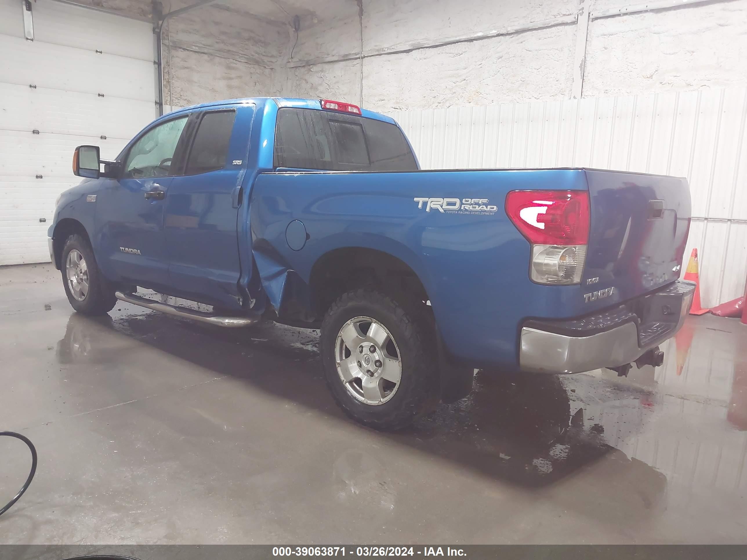 Photo 2 VIN: 5TFBV54147X025351 - TOYOTA TUNDRA 