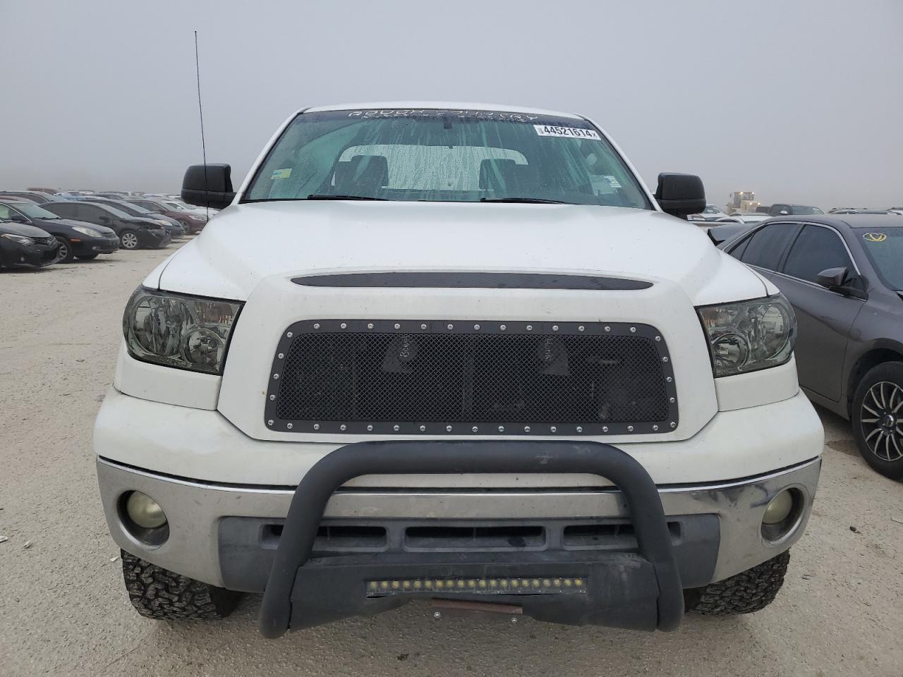 Photo 4 VIN: 5TFBV54148X057833 - TOYOTA TUNDRA 