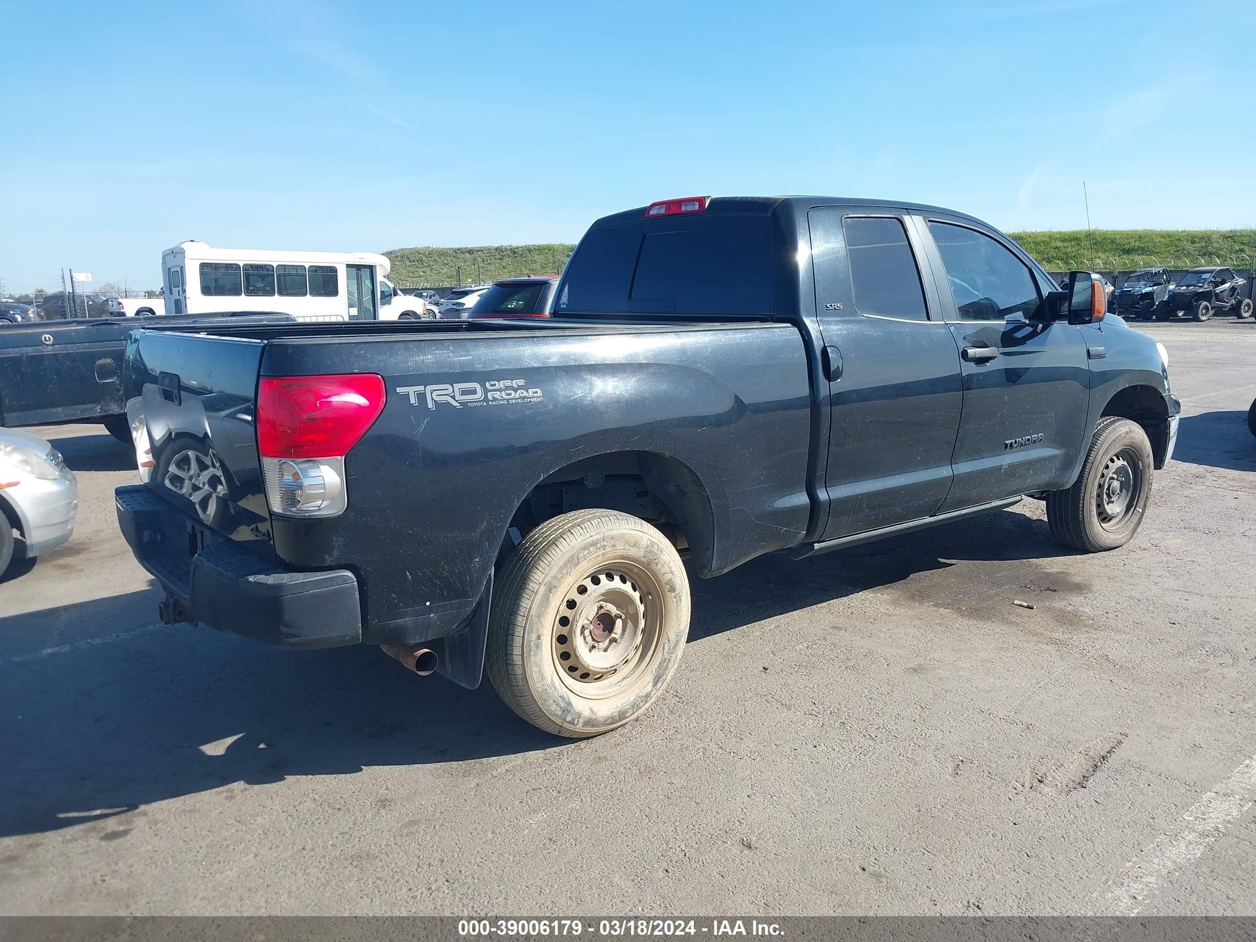 Photo 3 VIN: 5TFBV54199X083233 - TOYOTA TUNDRA 