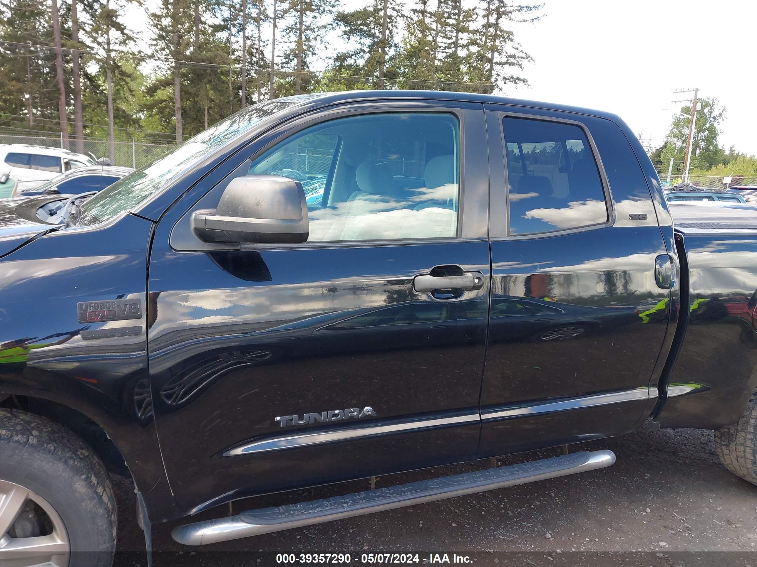 Photo 13 VIN: 5TFBV54199X084432 - TOYOTA TUNDRA 