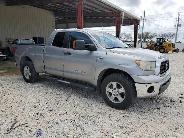 Photo 3 VIN: 5TFBV541X7X007081 - TOYOTA TUNDRA 