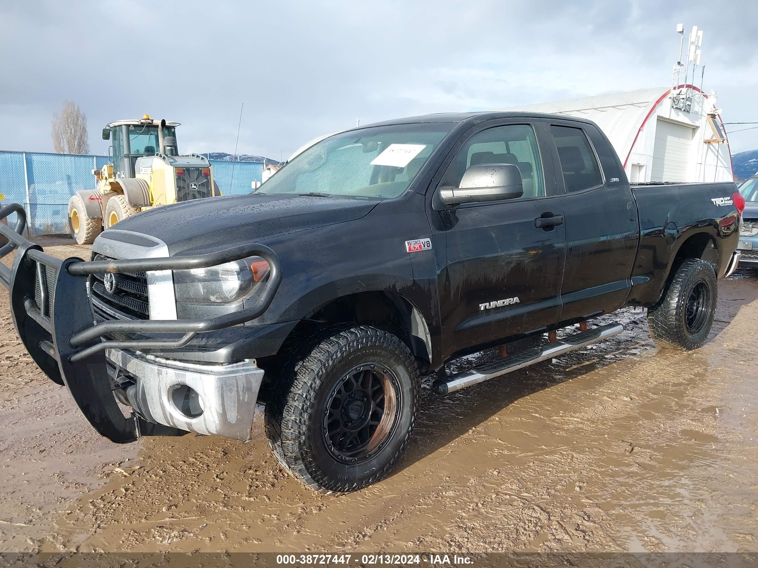 Photo 1 VIN: 5TFBV541X8X072188 - TOYOTA TUNDRA 