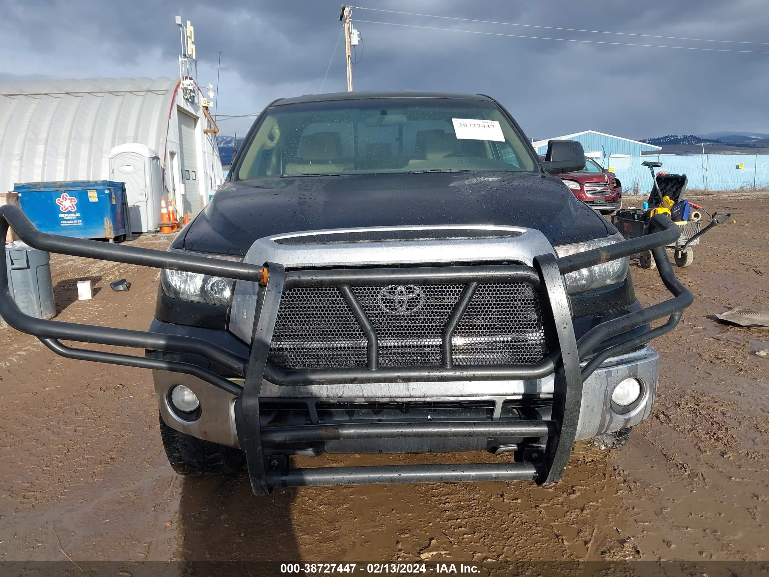 Photo 12 VIN: 5TFBV541X8X072188 - TOYOTA TUNDRA 