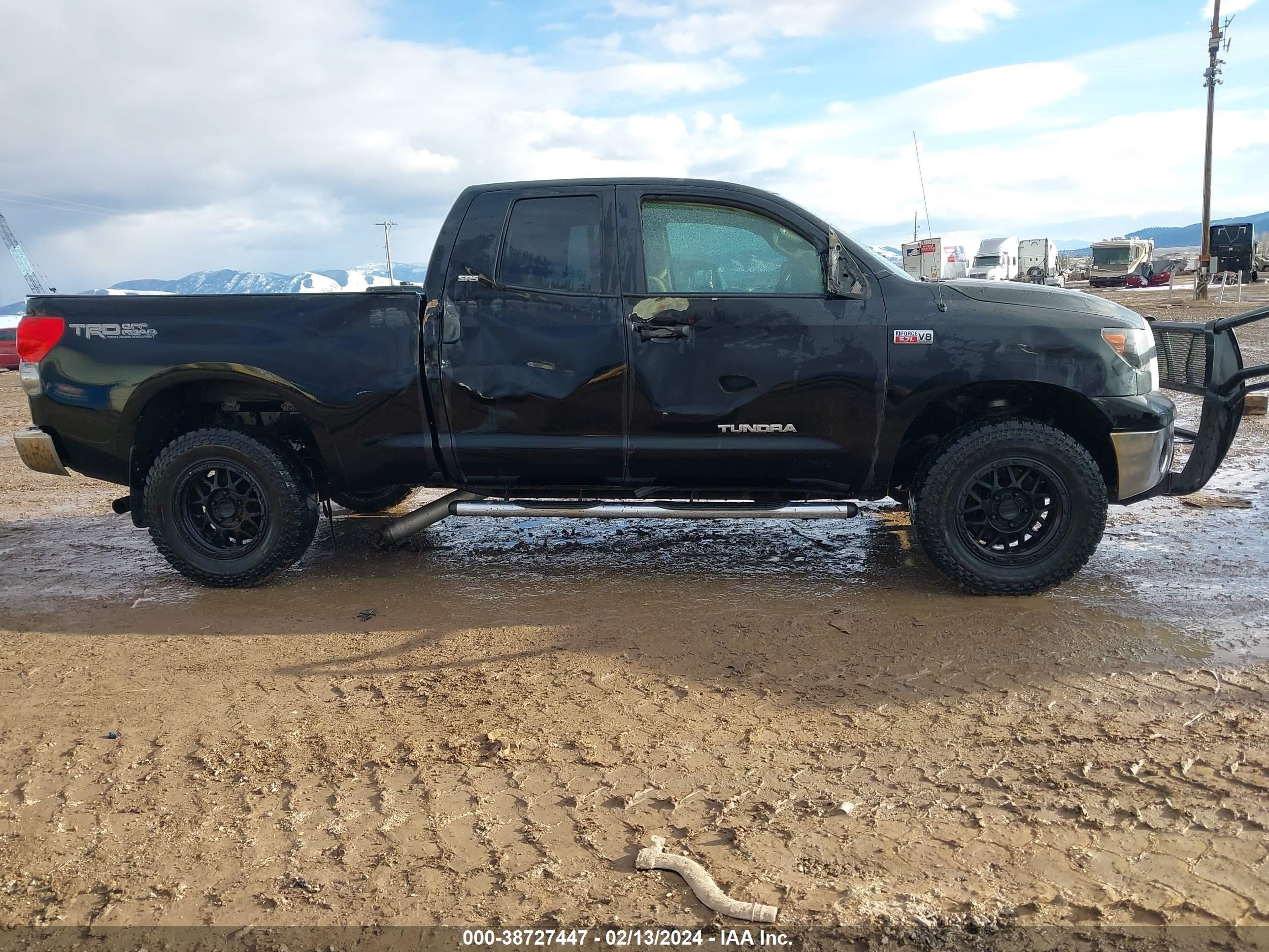 Photo 13 VIN: 5TFBV541X8X072188 - TOYOTA TUNDRA 