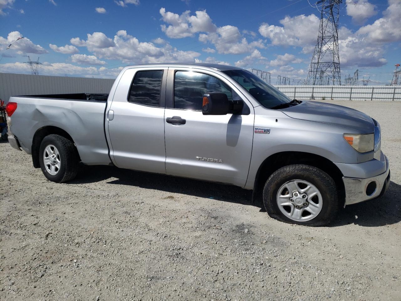 Photo 3 VIN: 5TFBV541X8X072918 - TOYOTA TUNDRA 